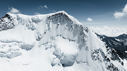 Nevado Chachacomani, Bolivia, Andri Bieger, Martin Kogler, Valentin Werner-Tutschku - Nevado Chachacomani, Bolivia, skied on 24/04/2024 by Andri Bieger, Martin Kogler, Valentin Werner-Tutschku