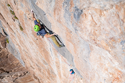 Nemuel Feurle, Sangre de Toro, Rote Wand, Austria - Nemuel Feurle ripete 'Sangre de Toro' 8b+ alla Rote Wand in Austria