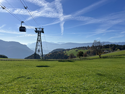 Piramidi di terra Renon, Alto Adige - Piramidi di terra del Renon - Soprabolzano: la funivia che va da Bolzano a Soprabolzano