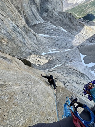 La Mascara, Torri di Paine, Patagonia, Sebastian Pelletti, Hernan Rodriguez - L'apertura di 'Alborada' sulla parete ovest di La Mascara, Torri del Paine, Patagonia (Sebastian Pelletti, Hernan Rodriguez 28-29/12/2024)