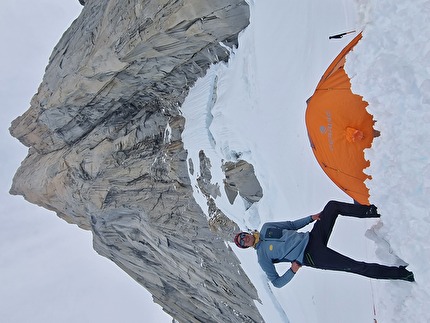  Aguja Val Biois, Patagonia, Alessandro Baù, Matteo Della Bordella, Mirco Grasso - L'apertura della via '¿Quién sigue?' sulla parete est di Aguja Val Biois, massiccio del Fitz Roy, Patagonia (Alessandro Baù, Matteo Della Bordella, Mirco Grasso 9-10/01/2025)