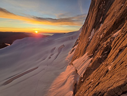  Aguja Val Biois, Patagonia, Alessandro Baù, Matteo Della Bordella, Mirco Grasso - The first ascent of '¿Quién sigue?' on the east face of Aguja Val Biois, Fitz Roy massif, Patagonia (Alessandro Baù, Matteo Della Bordella, Mirco Grasso 9-10/01/2025)