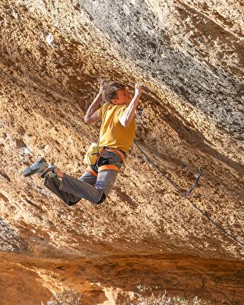 Alexander Megos, Margalef - Alex Megos libera 'On Egin' (8c+) a Margalef in Spagna,  gennaio 2025