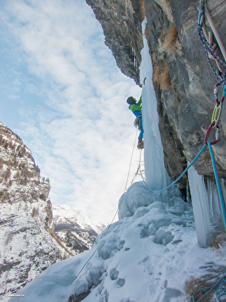 Gole di Gondo, Tommaso Lamantia, Luca Moroni - L'apertura di 'Artigli di Dade' alle Gole di Gondo, Svizzera (Tommaso Lamantia, Luca Moroni 2025)