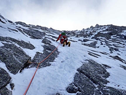 Cima Busazza, Presanella, Emanuele Andreozzi, Silvestro Franchini - The first ascent of the route 'Tomas' on the north face of Cima Busazza (Emanuele Andreozzi, Silvestro Franchini, 16/01/2025)