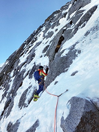 Cima Busazza, Presanella, Emanuele Andreozzi, Silvestro Franchini - The first ascent of the route 'Tomas' on the north face of Cima Busazza (Emanuele Andreozzi, Silvestro Franchini, 16/01/2025)