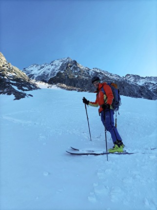 Cima Busazza, Presanella, Emanuele Andreozzi, Silvestro Franchini - The first ascent of the route 'Tomas' on the north face of Cima Busazza (Emanuele Andreozzi, Silvestro Franchini, 16/01/2025)