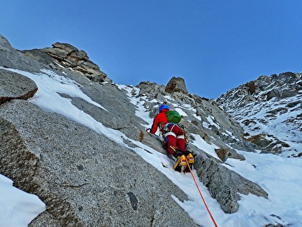 Cima Busazza, Presanella, Emanuele Andreozzi, Silvestro Franchini - The first ascent of the route 'Tomas' on the north face of Cima Busazza (Emanuele Andreozzi, Silvestro Franchini, 16/01/2025)