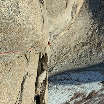 El Mochito, Patagonia, Matias Korten, Ignacio Mulero - The first ascent of 'Eternal Flauta' on El Mochito in Patagonia (Mati Korten, Ignacio Mulero 12/2024)