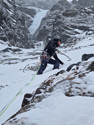 Laasertal, Vinschgau, Val Venosta, Simon Messner, Philipp Prünster - The first ascent of '4Matic' in Laasertal in Vinschgau / Val Venosta (Simon Messner, Philipp Prünster 19/01/2025)