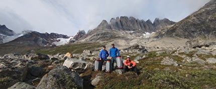 Fox Jaw Cirque, Groenlandia, Daniele Bonzi, Francesco Fumagalli, Thomas Triboli - Daniele Bonzi, Francesco Fumagalli, Thomas Triboli nella Fox Jaw Cirque, Groenlandia, agosto 2024