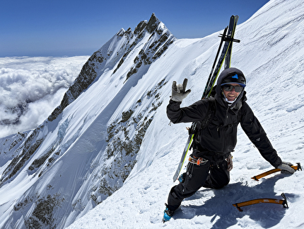 Mount Elie de Beaumont, New Zealand, Beau Fredlund, Ross Hewitt - Ross Hewitt near the top of the Dragon's Back / Central spur of the Spencer Face on Mt Elie de Beaumont (3109m), New Zealand (Beau Fredlund, Ross Hewitt, 16/10/2024)