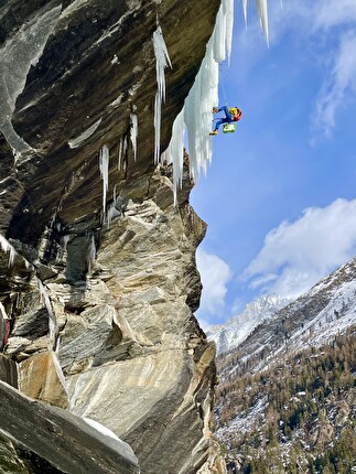 Mission Impossible, Valsavarenche, Niccolò Bruni, Francesco Civra Dano - Restyling of 'Mission Impossible' in Valsavarenche, (Niccolò Bruni, Francesco Civra Dano, January 2025)