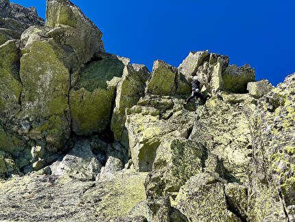 Rysy, High Tatras, Michał Czech, Maciek Kimel, Tomek Klimcza - The first free ascent of 'Direttissima' on the east face of Rysy, High Tatras (Michał Czech, Maciek Kimel, Tomek Klimcza 08-10/02/2025)