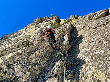 Rysy, High Tatras, Michał Czech, Maciek Kimel, Tomek Klimcza - The first free ascent of 'Direttissima' on the east face of Rysy, High Tatras (Michał Czech, Maciek Kimel, Tomek Klimcza 08-10/02/2025)