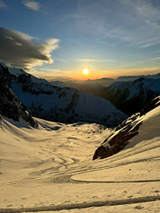 Benjamin Védrines Les Drus - Benjamin Védrine solitaria invernale di 'BASE' sul Petit Dru (17-21/02/2025)