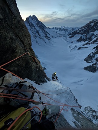 Les Barbares, Pré de Bar, Mont Blanc, Léo Billon, Enzo Oddo - The first ascent of 'Les Barbares 3' on Pré de Bar, Mont Blanc massif (Léo Billon, Enzo Oddo 18-20/02/2025)