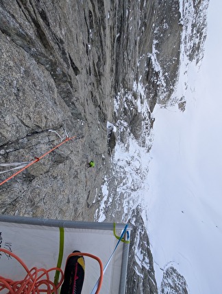 Les Barbares, Pré de Bar, Mont Blanc, Léo Billon, Enzo Oddo - The first ascent of 'Les Barbares 3' on Pré de Bar, Mont Blanc massif (Léo Billon, Enzo Oddo 18-20/02/2025)