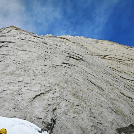 CAI Eagle Team Patagonia 2025, Cerro Pier Giorgio - CAI Eagle Team Patagonia 2025: sulla parete nordovest del Cerro Piergiorgio (Matteo Della Bordella, Dario Eynard,  Mirco Grasso 02/2025)