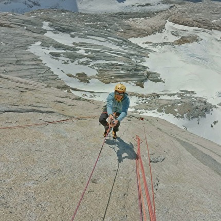 CAI Eagle Team Patagonia 2025, Cerro Pier Giorgio - CAI Eagle Team Patagonia 2025: sulla parete nordovest del Cerro Piergiorgio (Matteo Della Bordella, Dario Eynard,  Mirco Grasso 02/2025)