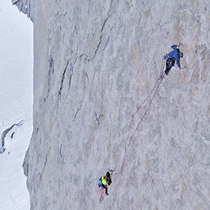 CAI Eagle Team Patagonia 2025, Cerro Pier Giorgio - CAI Eagle Team Patagonia 2025: sulla parete nordovest del Cerro Piergiorgio (Matteo Della Bordella, Dario Eynard,  Mirco Grasso 02/2025)