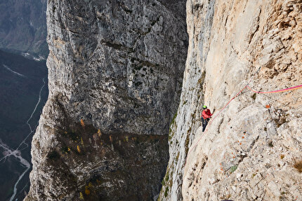 Seconda Pala di San Lucano, Dolomiti, Martin Dejori, Titus Prinoth, Alex Walpoth - L'apertura di 'Un Mondo a parte' sulla Seconda Pala di San Lucano, Dolomiti (Martin Dejori, Titus Prinoth, Alex Walpoth 27-29/10/2024)