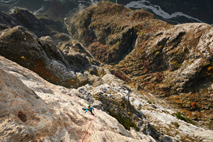 Seconda Pala di San Lucano, Dolomiti, Martin Dejori, Titus Prinoth, Alex Walpoth - L'apertura di 'Un Mondo a parte' sulla Seconda Pala di San Lucano, Dolomiti (Martin Dejori, Titus Prinoth, Alex Walpoth 27-29/10/2024)