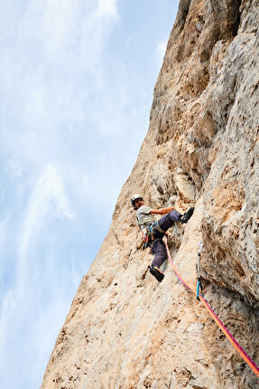 Seconda Pala di San Lucano, Dolomiti, Martin Dejori, Titus Prinoth, Alex Walpoth - L'apertura di 'Un Mondo a parte' sulla Seconda Pala di San Lucano, Dolomiti (Martin Dejori, Titus Prinoth, Alex Walpoth 27-29/10/2024)