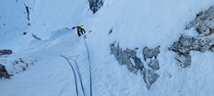 Monte Vigna Vaga, Valentino Cividini, Paolo Zenoni - The first ascent of ‘La Rampa Vaga’ on Monte Vigna Vaga, Bergamo Alps (Valentino Cividini, Paolo Zenoni 02/03/2025)