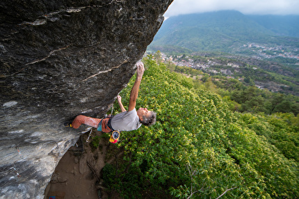 Pietro Bassotto - Pietro Bassotto climbing 'Extrema cura Plus' (8c+) at Gravere