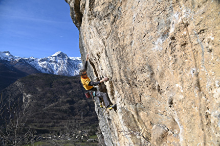 Pietro Bassotto - Pietro Bassotto climbing 'Semplicemente mia' (8c) at Novalesa