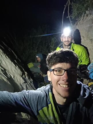 CAI Eagle Team Oman 2025 - L'apertura di 'Drips of Joy' alla Said Wall in Oman (Marco Ghisio, Matteo Monfrini, Riccardo Volpiano 2025)