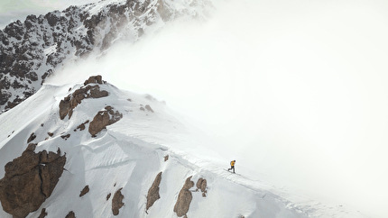 Gran Sasso d'Italia, Hervé Barmasse - Hervé Barmasse making the first enchainment and complete traverse of all the main peaks of the Gran Sasso d'Italia massif, solo and in winter  (06-07/03/2025)