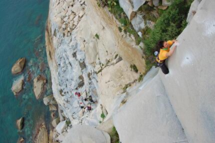 Sardegna arrampicata, Pietra di Luna - Sardegna arrampicata: Andrea Mannias (Villasimius)