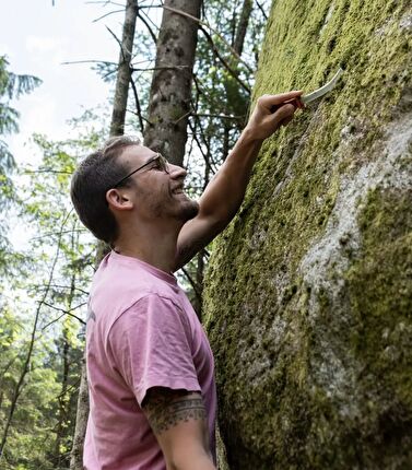 Melloblocco 2025, Val di Mello, Val Masino - Emanuele Ticozzi, tracciatore del Melloblocco 2025