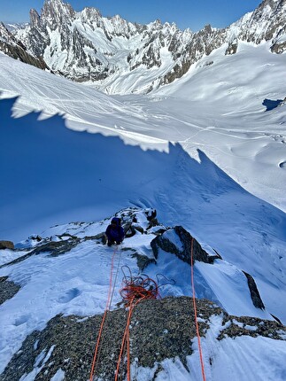 Pyramide du Tacul, Mont Blanc, Niccolò Bruni, Giovanni Ravizza, Michele Tixi - The first ascent of 'Ussha' on Pyramide du Tacul, Mont Blanc (Niccolò Bruni, Giovanni Ravizza, Michele Tixi 18/03/2025)