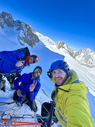 Pyramide du Tacul, Monte Bianco, Niccolò Bruni, Giovanni Ravizza, Michele Tixi - L'apertura di 'Ussha' alla Pyramide du Tacul, Monte Bianco (Niccolò Bruni, Giovanni Ravizza, Michele Tixi 18/03/2025)