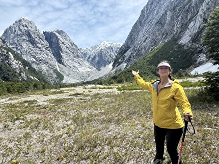 El Cohete, Rio Turbio IV, Patagonia, Argentina, Julia Cassou, Rocío Rodríguez Guiñazú, Fay Manners, Caroline North, Belén Prados - Rocío Rodríguez Guiñazú in the valley Rio Turbio IV (Patagonia) prior to the first ascent of 'Apollo 13' on El Cohete