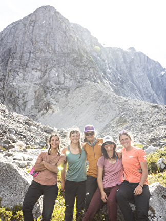 El Cohete, Rio Turbio IV, Patagonia, Argentina, Julia Cassou, Rocío Rodríguez Guiñazú, Fay Manners, Caroline North, Belén Prados - Rocío Rodríguez Guiñazú, Julia Cassou, Caroline North, Belén Prados & Fay Manners after the first ascent of 'Apollo 13' on El Cohete, Rio Turbio IV, Patagonia, February 2025