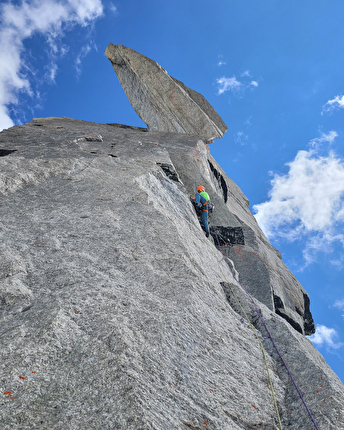 On Vierge du Flambeau (Mont Blanc) Filip Babicz & Heike Schmitt establish 'La Tête du Dragon'