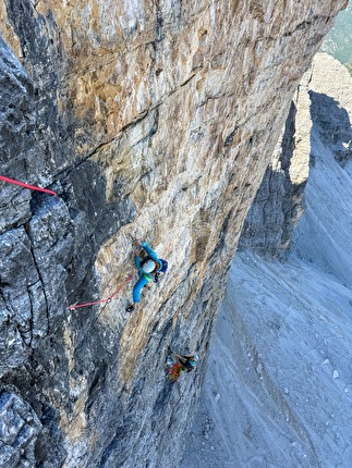 Via Cassin - Ratti, Cima Ovest di Lavaredo, Tre Cime di Lavaredo, Dolomites - Heike Roehrich climbing the Via Cassin - Ratti, Cima Ovest di Lavaredo, Tre Cime di Lavaredo, Dolomites Via Cassin - Ratti, Cima Ovest di Lavaredo, Tre Cime di Lavaredo, Dolomites - Heike Roehrich climbing the Via Cassin - Ratti, Cima Ovest di Lavaredo, Tre Cime di Lavaredo, Dolomites