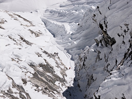 Kimshung, Nepal, François Cazzanelli, Giuseppe Vidoni, Lukas Waldner, Benjamin Zörer - The first ascent of Kimshung in Nepal (François Cazzanelli, Beppe Vidoni, Lukas Waldner, Benjamin Zörer, 20/10/2025) Kimshung, Nepal, François Cazzanelli, Giuseppe Vidoni, Lukas Waldner, Benjamin Zörer - The first ascent of Kimshung in Nepal (François Cazzanelli, Beppe Vidoni, Lukas Waldner, Benjamin Zörer, 20/10/2025)