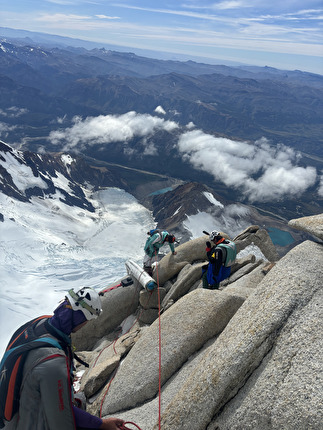 Fitz Roy Patagonia BASE jump, Boris Egorov, Konstantin Jäämurd, Vladimir Murzaev - Climbing 'Royal Flush' prior to the first BASE jump off Fitz Roy (Cerro Chaltén) in Patagonia (Boris Egorov, Konstantin Jäämurd, Vladimir Murzaev 07/01/2026) Fitz Roy Patagonia BASE jump, Boris Egorov, Konstantin Jäämurd, Vladimir Murzaev - Climbing 'Royal Flush' prior to the first BASE jump off Fitz Roy (Cerro Chaltén) in Patagonia (Boris Egorov, Konstantin Jäämurd, Vladimir Murzaev 07/01/2026)