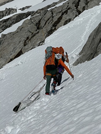 Fitz Roy Patagonia BASE jump, Boris Egorov, Konstantin Jäämurd, Vladimir Murzaev - Climbing 'Royal Flush' prior to the first BASE jump off Fitz Roy (Cerro Chaltén) in Patagonia (Boris Egorov, Konstantin Jäämurd, Vladimir Murzaev 07/01/2026) Fitz Roy Patagonia BASE jump, Boris Egorov, Konstantin Jäämurd, Vladimir Murzaev - Climbing 'Royal Flush' prior to the first BASE jump off Fitz Roy (Cerro Chaltén) in Patagonia (Boris Egorov, Konstantin Jäämurd, Vladimir Murzaev 07/01/2026)