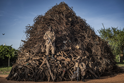 Wildlife Photographer of the Year Nuveen People's Choice Award 2026 - Portrait of Extinction by Adam Oswell (Australia): A mountainous pile of confiscated snares lies behind Uganda Wildlife Authority rangers. Wildlife Photographer of the Year Nuveen People's Choice Award 2026 - Portrait of Extinction by Adam Oswell (Australia): A mountainous pile of confiscated snares lies behind Uganda Wildlife Authority rangers.