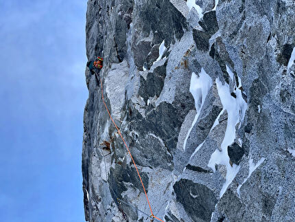 Cima Busazza, Presanella, Out Of The Blue, Emanuele Andreozzi, Ruggero Samaden - The first ascent of 'Out Of The Blue' on Cima Busazza in Presanella (Emanuele Andreozzi, Ruggero Samaden 22/01/2026) Cima Busazza, Presanella, Out Of The Blue, Emanuele Andreozzi, Ruggero Samaden - The first ascent of 'Out Of The Blue' on Cima Busazza in Presanella (Emanuele Andreozzi, Ruggero Samaden 22/01/2026)