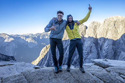 Cochamó valley Chile, Cerro Walwalun, Mirco Grasso, Jernej Kruder - Mirco Grasso and Jernej Kruder on the summit of Cerro Walwalün in Valle Cochamó, Chile, after the first ascent of 'Tarock' Cochamó valley Chile, Cerro Walwalun, Mirco Grasso, Jernej Kruder - Mirco Grasso and Jernej Kruder on the summit of Cerro Walwalün in Valle Cochamó, Chile, after the first ascent of 'Tarock'