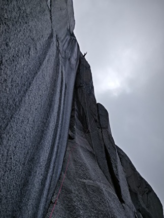 Cochamó valley Chile, Cerro Walwalun, Mirco Grasso, Jernej Kruder - Making the first ascent of 'Tarock' on Cerro Walwalün in Cochamó valley, Chile (Mirco Grasso, Jernej Kruder 02/2026) Cochamó valley Chile, Cerro Walwalun, Mirco Grasso, Jernej Kruder - Making the first ascent of 'Tarock' on Cerro Walwalün in Cochamó valley, Chile (Mirco Grasso, Jernej Kruder 02/2026)