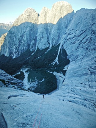 Cochamó valley Chile, Cerro Walwalun, Mirco Grasso, Jernej Kruder - Making the first ascent of 'Tarock' on Cerro Walwalün in Cochamó valley, Chile (Mirco Grasso, Jernej Kruder 02/2026) Cochamó valley Chile, Cerro Walwalun, Mirco Grasso, Jernej Kruder - Making the first ascent of 'Tarock' on Cerro Walwalün in Cochamó valley, Chile (Mirco Grasso, Jernej Kruder 02/2026)
