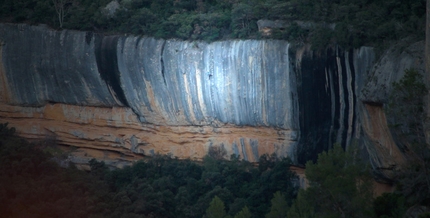 Margalef - Gabriele Moroni sending La Nevera Severa 8c+/9a at Margalef in Spain